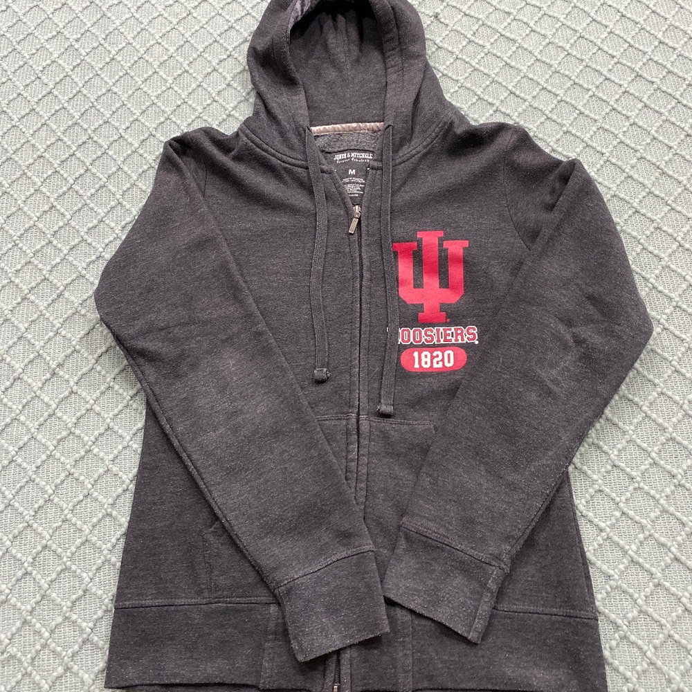 Womens IU zip up
